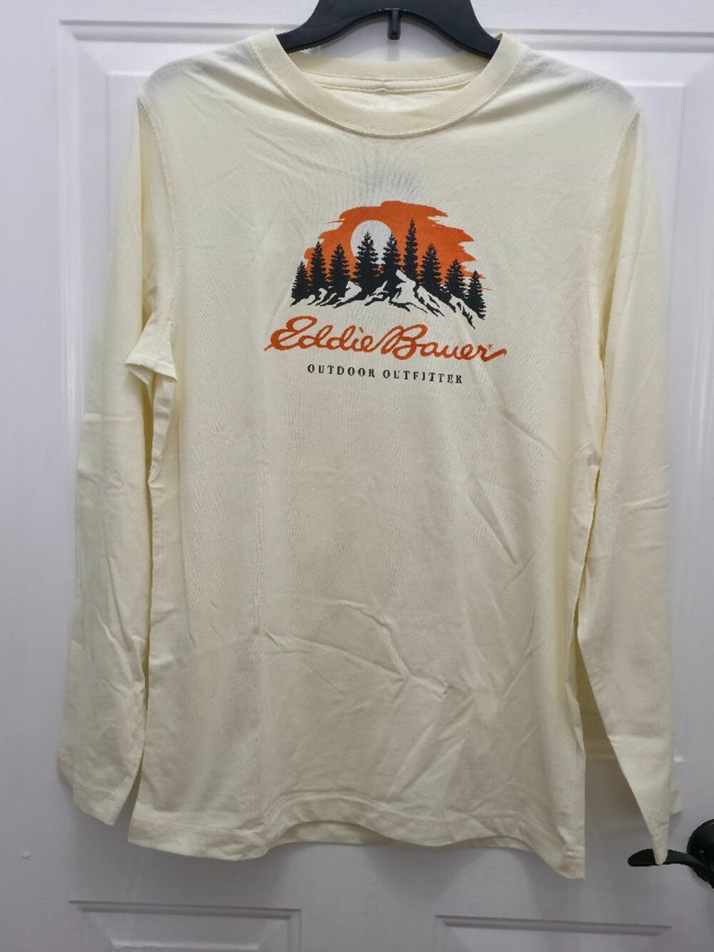 NWT Eddie Bauer Men's Graphic Long Sleeve Tee Size S
